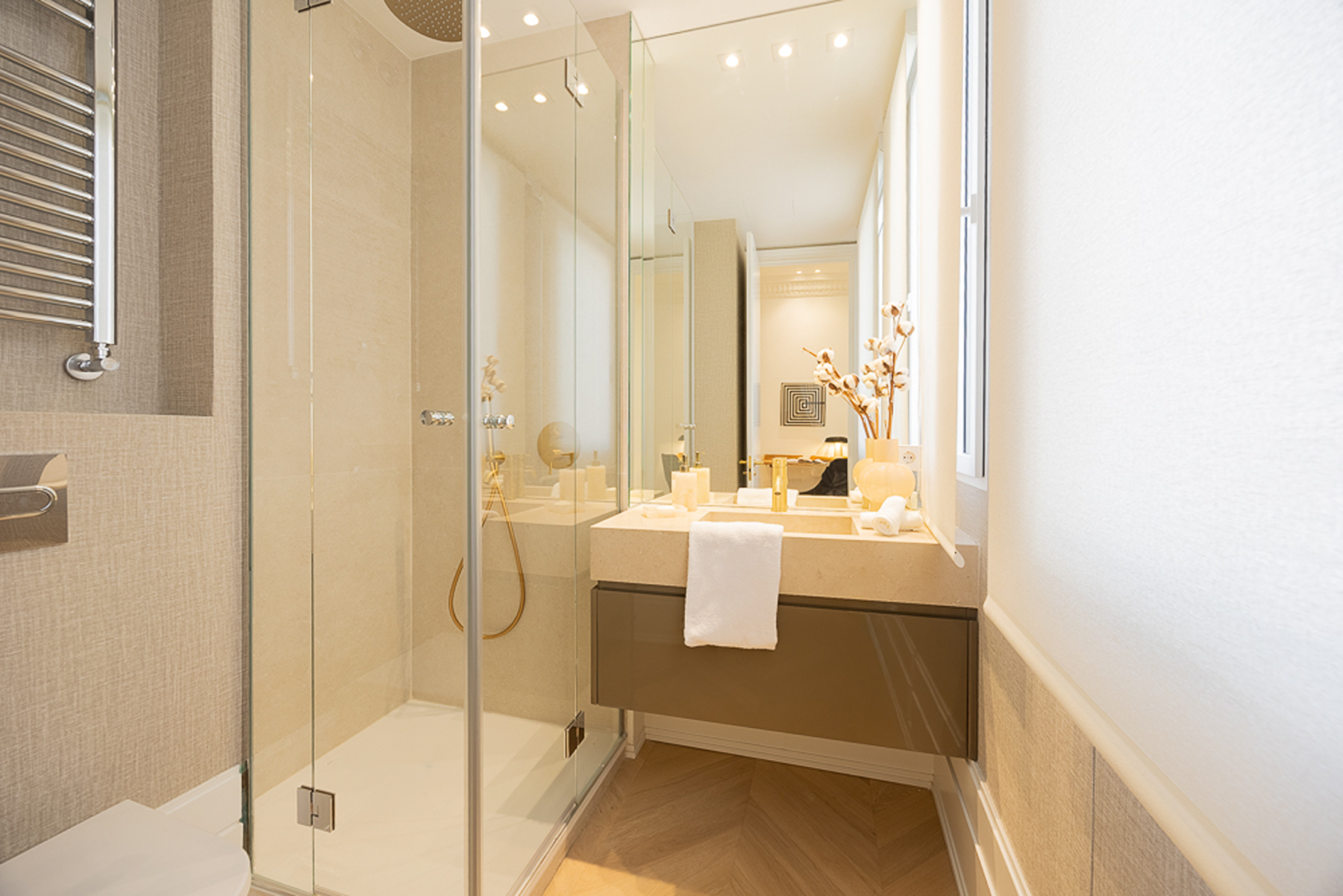  Classic renovated home with 3 suites and balconies in Chamberí, Madrid - 物件實景