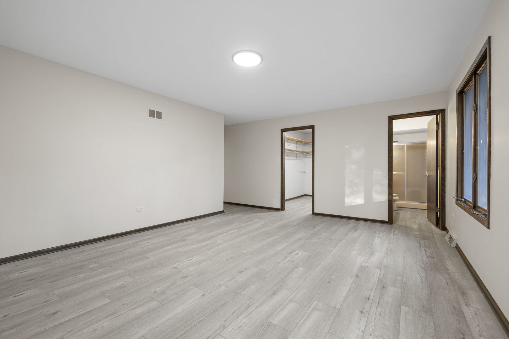 Homer Glen, Illinois, 60491, United States, 4 Bedrooms Bedrooms, ,3 BathroomsBathrooms,Residential,For Sale,1987574