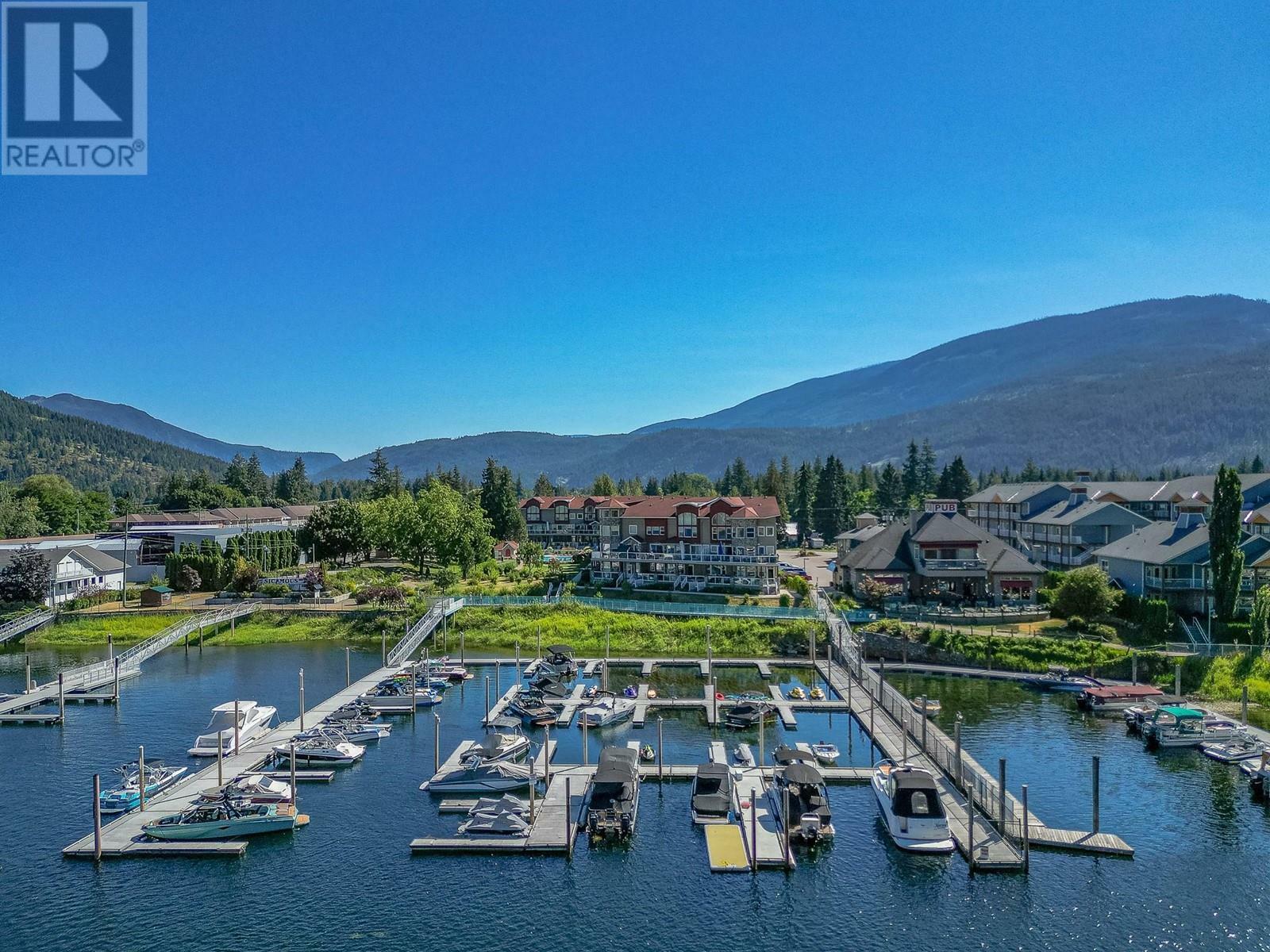SICAMOUS, British Columbia, V0E 2V1, CA, 4 Bedrooms Bedrooms, ,2 BathroomsBathrooms,Residential,For Sale,1839055