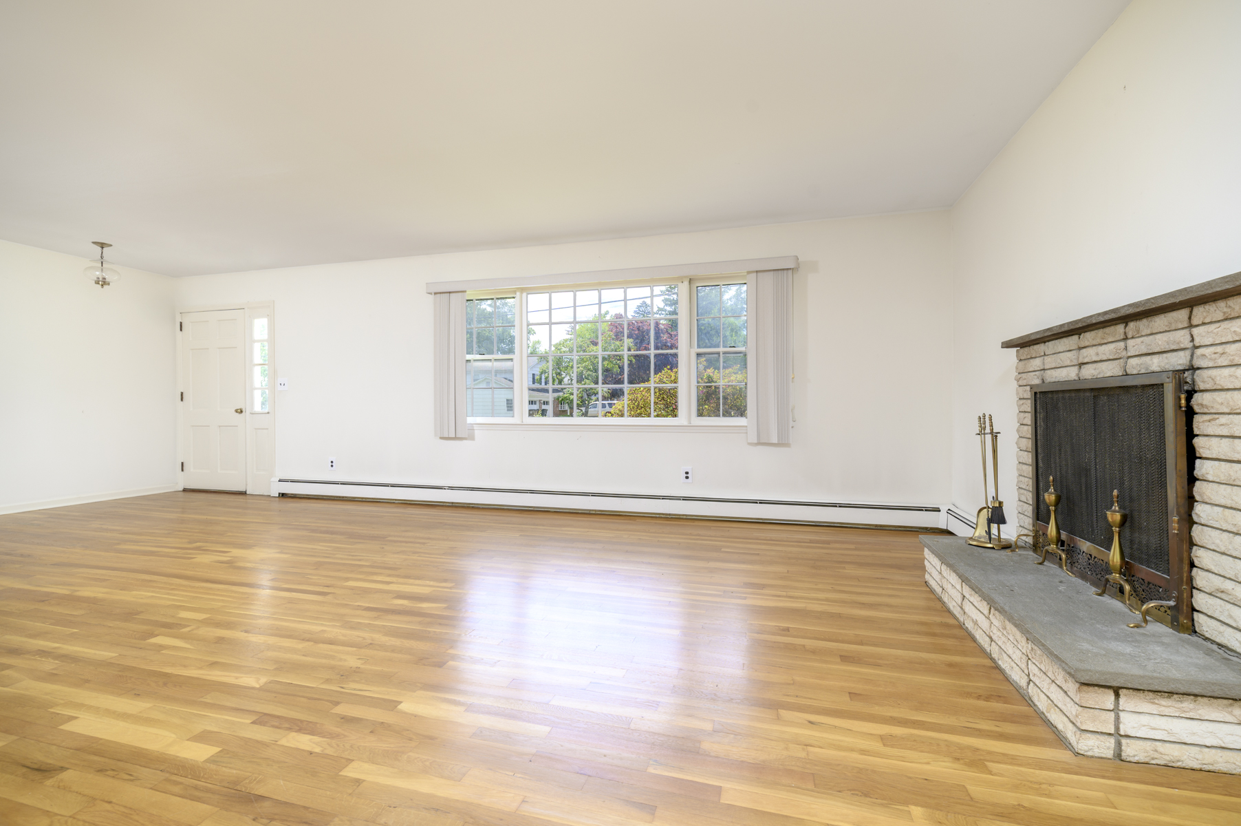  345 Haig Avenue - 物件實景