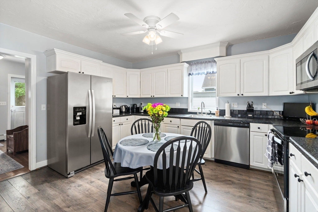 Abington, Massachusetts, 02351, United States, 3 Bedrooms Bedrooms, ,2 BathroomsBathrooms,Residential,For Sale,1907735