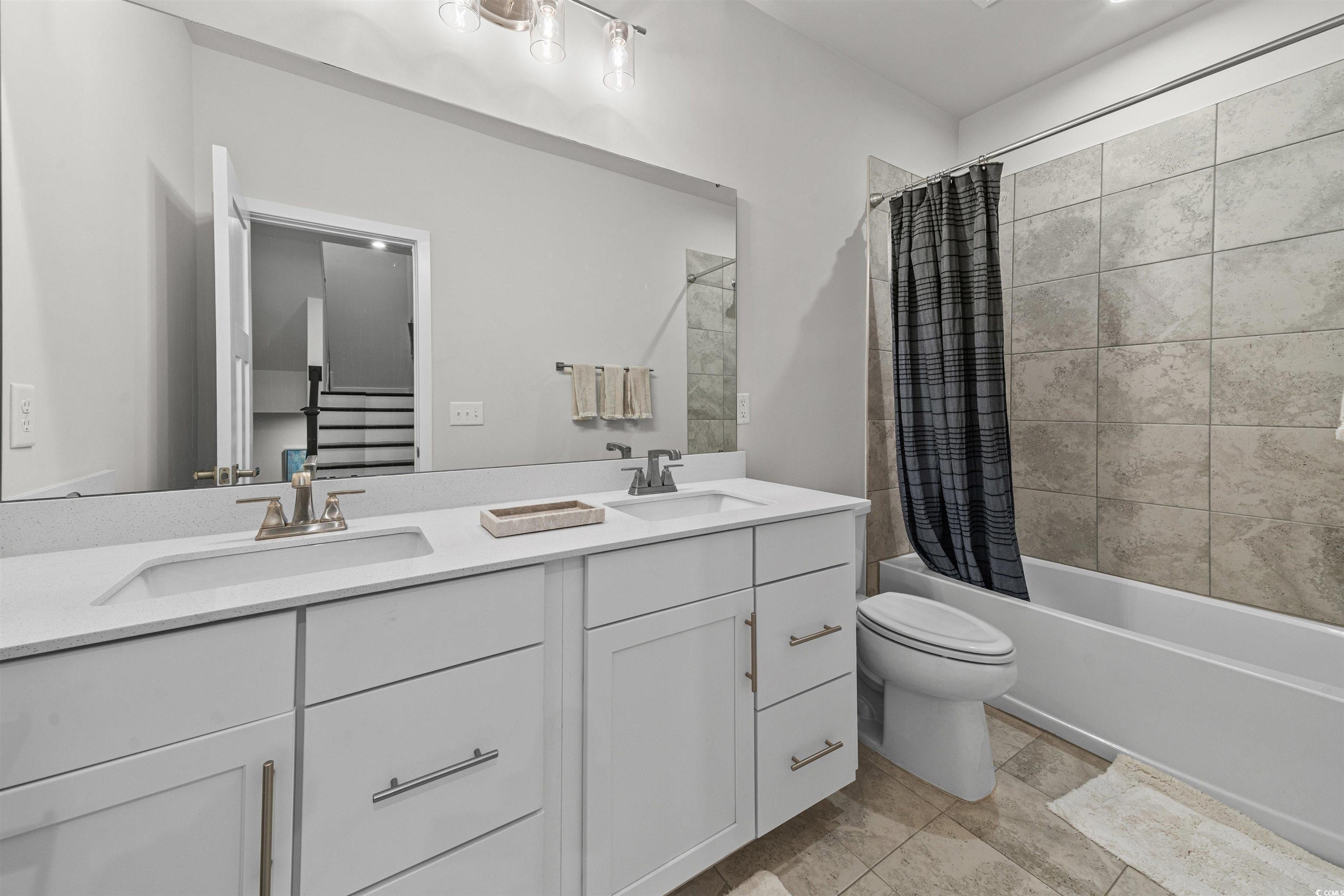 North Myrtle Beach, South Carolina, 29582, United States, 4 Bedrooms Bedrooms, ,5 BathroomsBathrooms,Residential,For Sale,1930380
