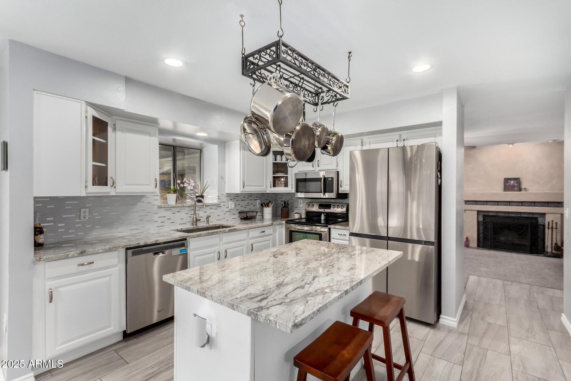 Glendale, Arizona, 85302, United States, 4 Bedrooms Bedrooms, ,4 BathroomsBathrooms,Residential,For Sale,1977849