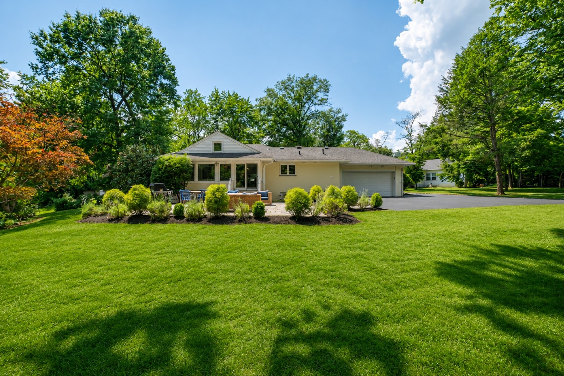  Sophisticated One-Level Ranch on a Beautiful Private Lot - 物件實景