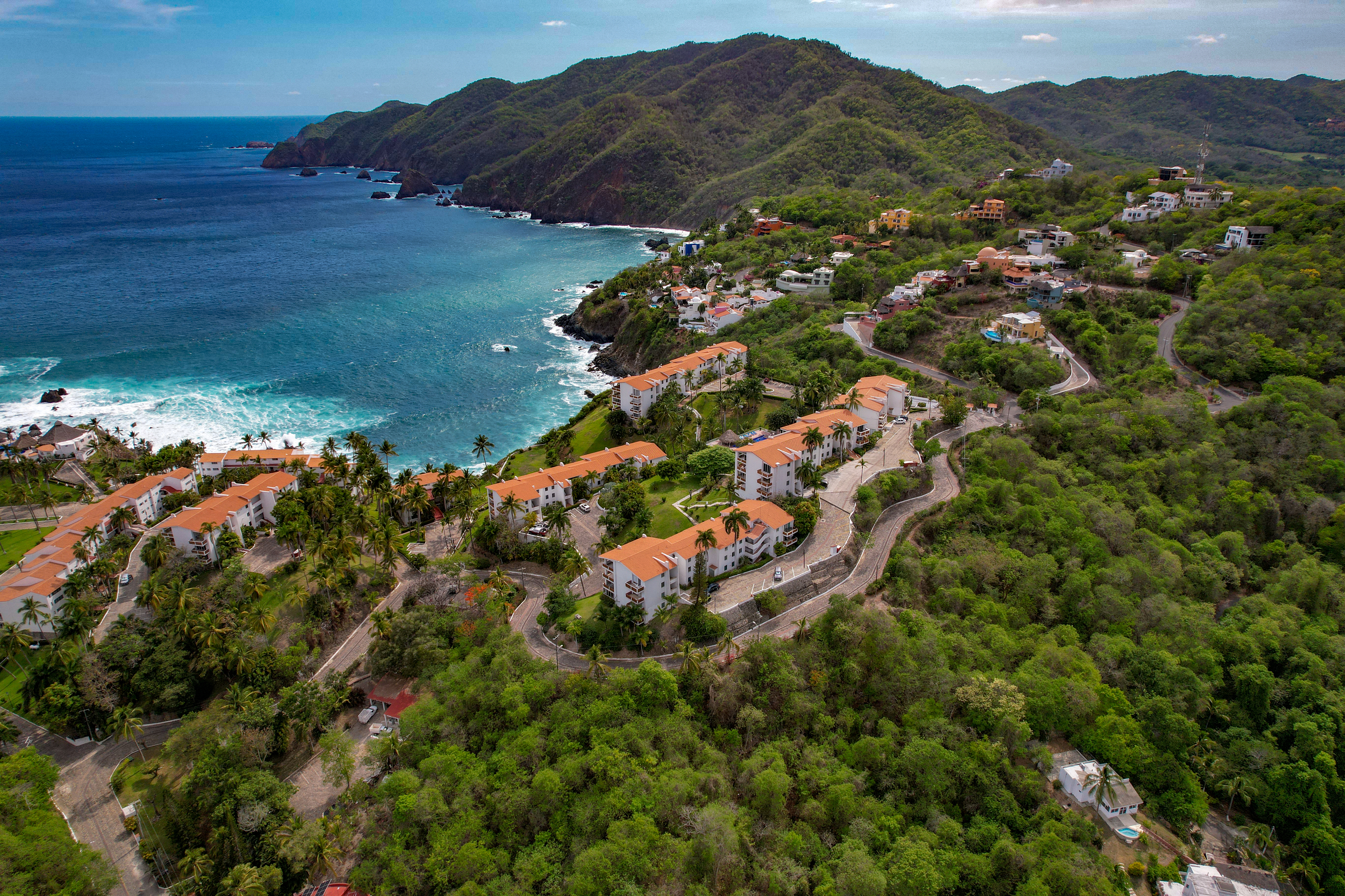  Departamento en venta en Vida del Mar, Manzanillo-planta baja y vista al jardín - 物件實景