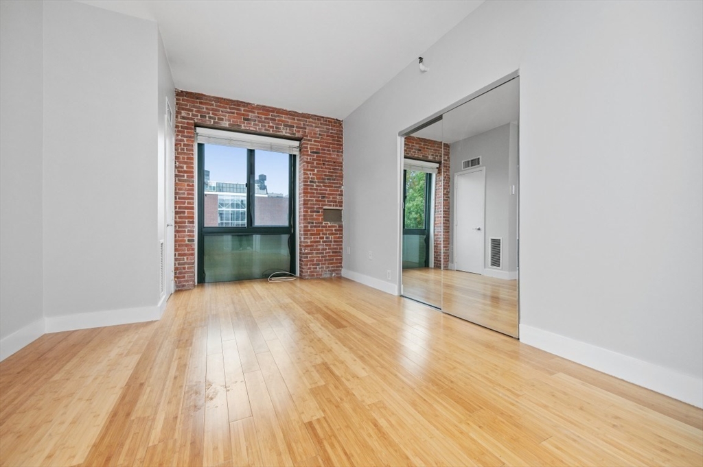 Boston, Massachusetts, 02129, United States, 1 Bedroom Bedrooms, ,1 BathroomBathrooms,Residential,For Sale,1968966