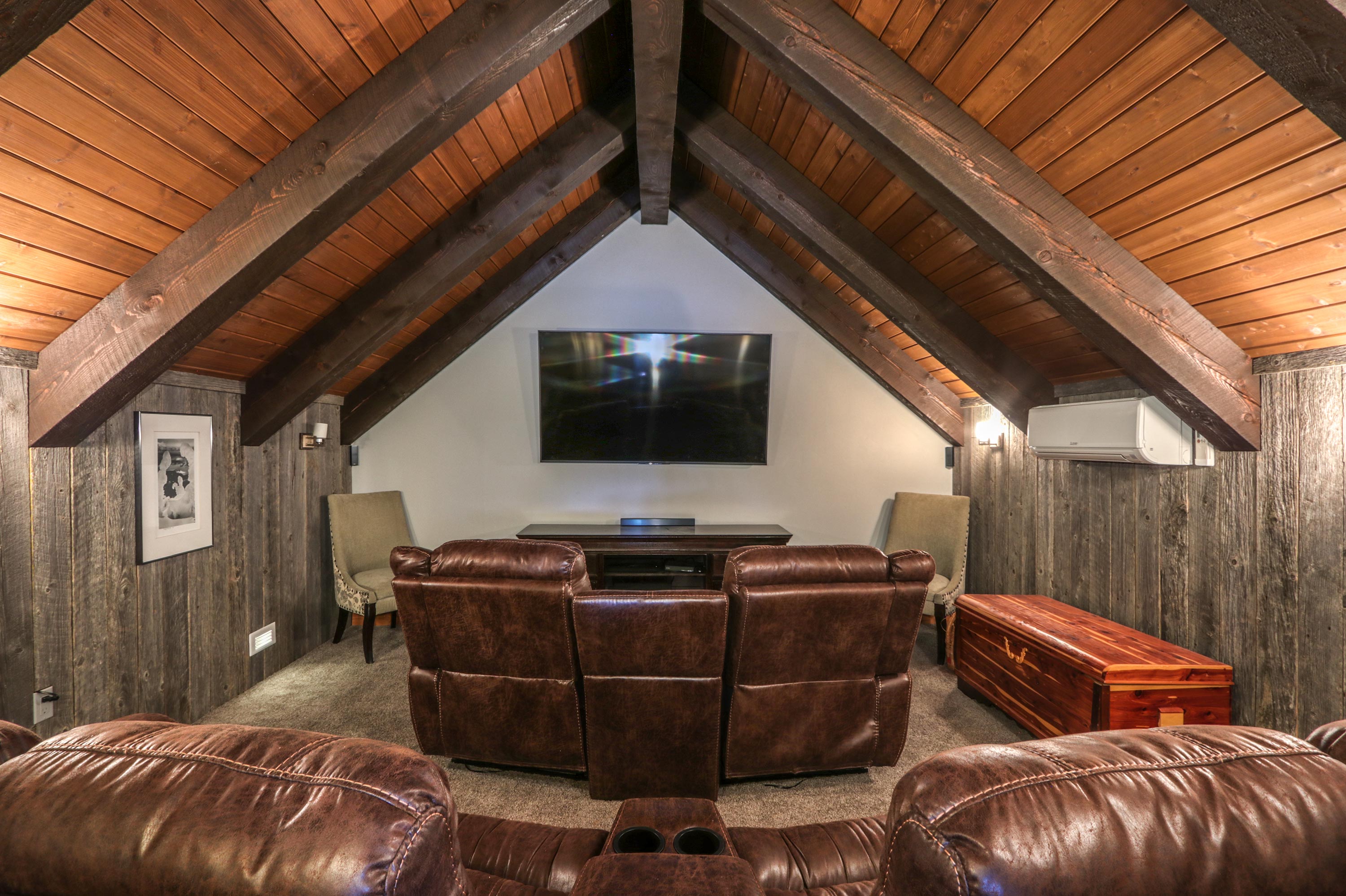 Sandpoint, Idaho, 83864, United States, 2 Bedrooms Bedrooms, ,4 BathroomsBathrooms,Residential,For Sale,1806623