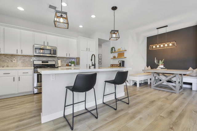 La Quinta, California, 92253, United States, 3 Bedrooms Bedrooms, ,3 BathroomsBathrooms,Residential,For Sale,1978916