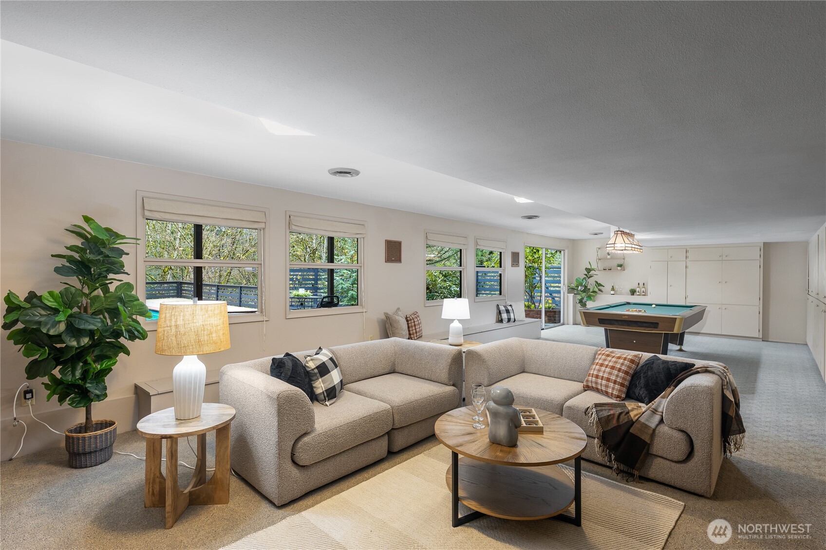 Bellevue, Washington, 98008, United States, 5 Bedrooms Bedrooms, ,2 BathroomsBathrooms,Residential,For Sale,2003304