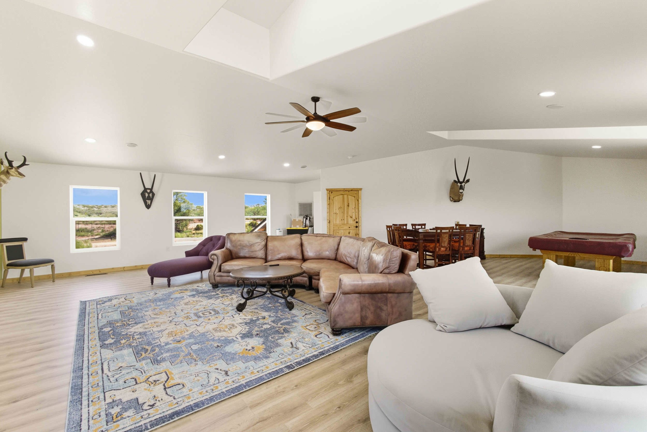 Veguita, New Mexico, 87062, United States, 4 Bedrooms Bedrooms, ,2 BathroomsBathrooms,Residential,For Sale,1974497