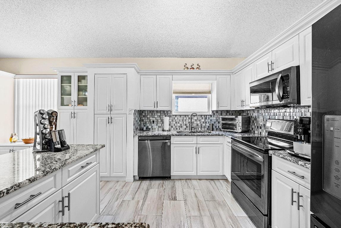 Boynton Beach, Florida, 33437, United States, 3 Bedrooms Bedrooms, ,2 BathroomsBathrooms,Residential,For Sale,1996648