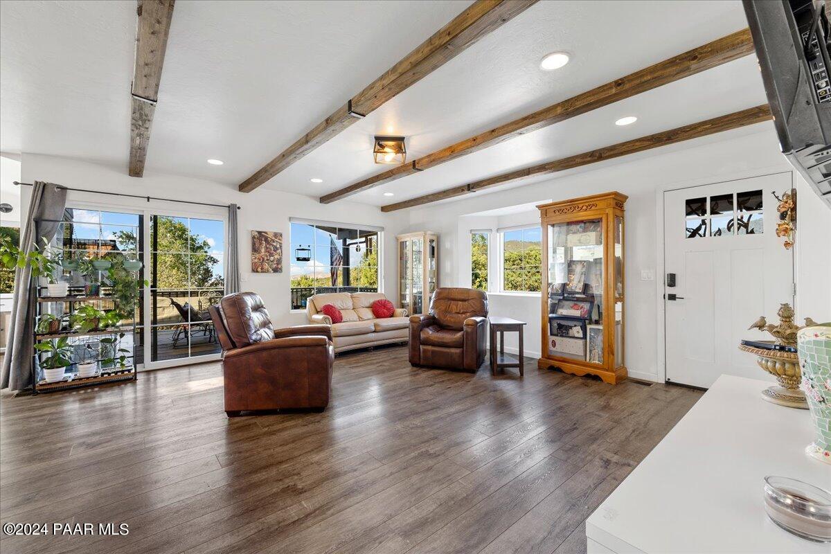 Prescott, Arizona, 86303, United States, 3 Bedrooms Bedrooms, ,3 BathroomsBathrooms,Residential,For Sale,1966658