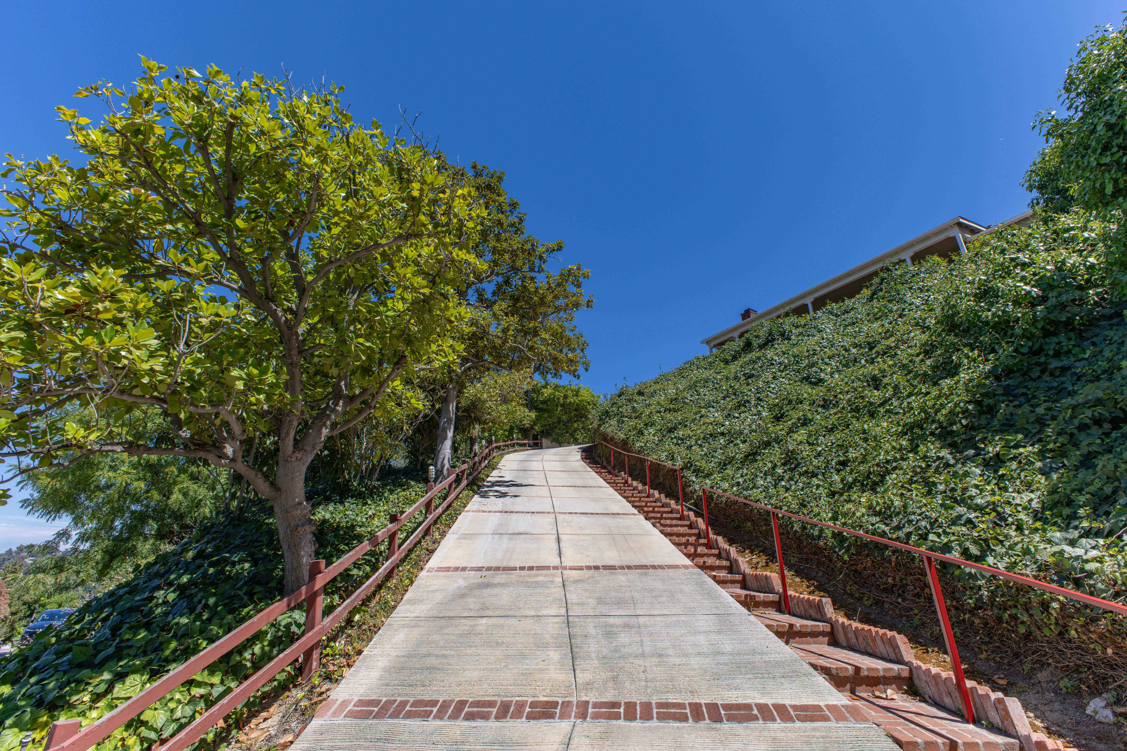  2059 Kenilworth Ave - 物件實景