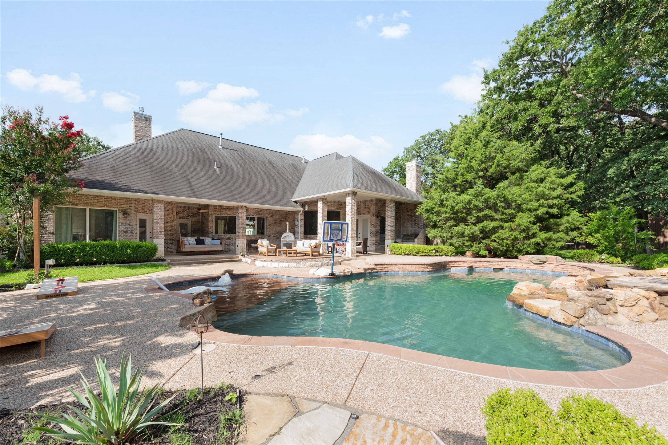 Fort Worth, Texas, 76140, United States, 4 Bedrooms Bedrooms, ,4 BathroomsBathrooms,Residential,For Sale,1857757