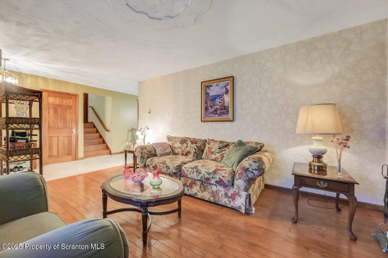 Gouldsboro, Pennsylvania, 18424, United States, 4 Bedrooms Bedrooms, ,3 BathroomsBathrooms,Residential,For Sale,1998512