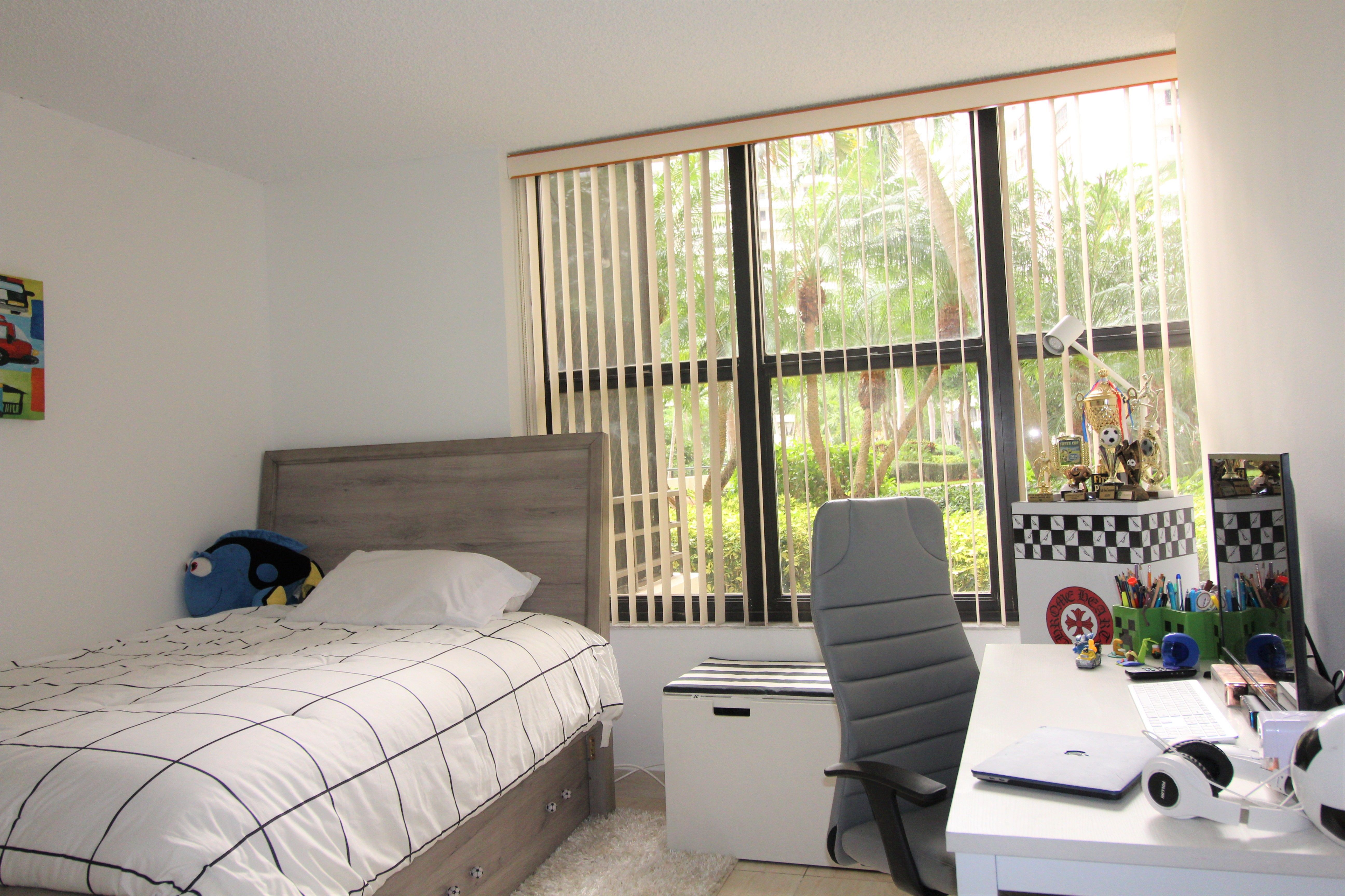  2500 Parkview Dr, Hallandale Beach, FL, 33009 - 物件實景