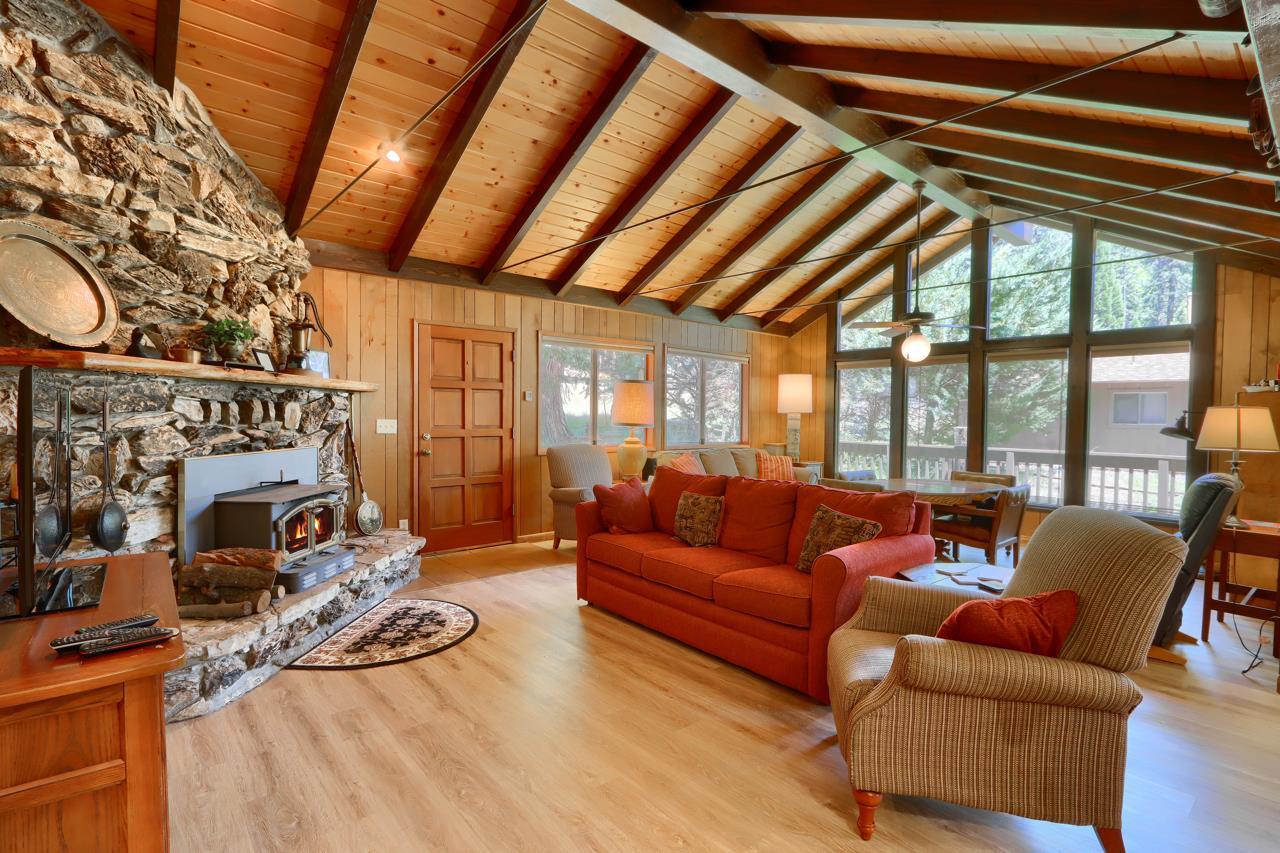 Wawona, California, 95389, United States, 3 Bedrooms Bedrooms, ,2 BathroomsBathrooms,Residential,For Sale,1835997
