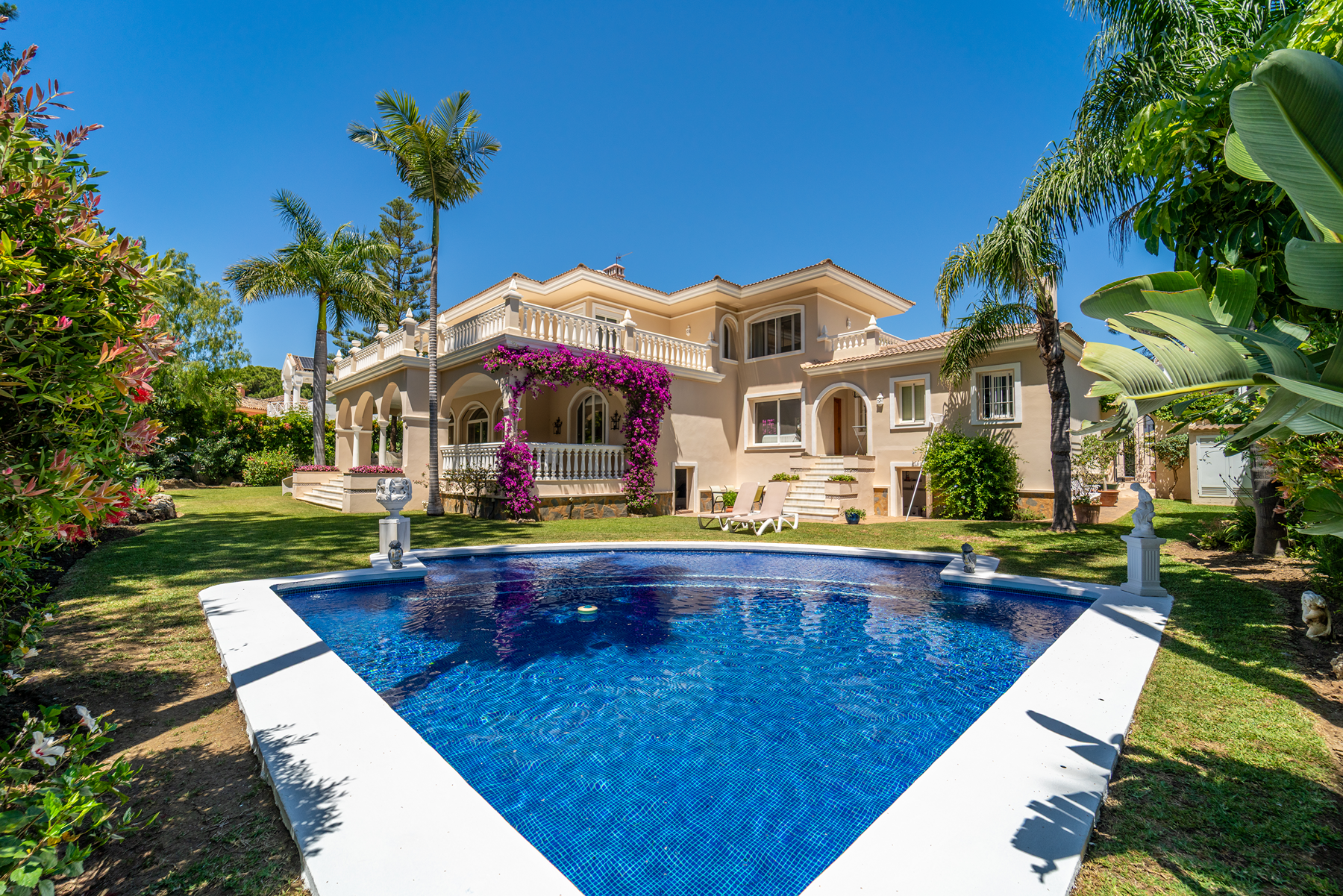  Beachside villa in El Presidente, Estepona - 物件實景