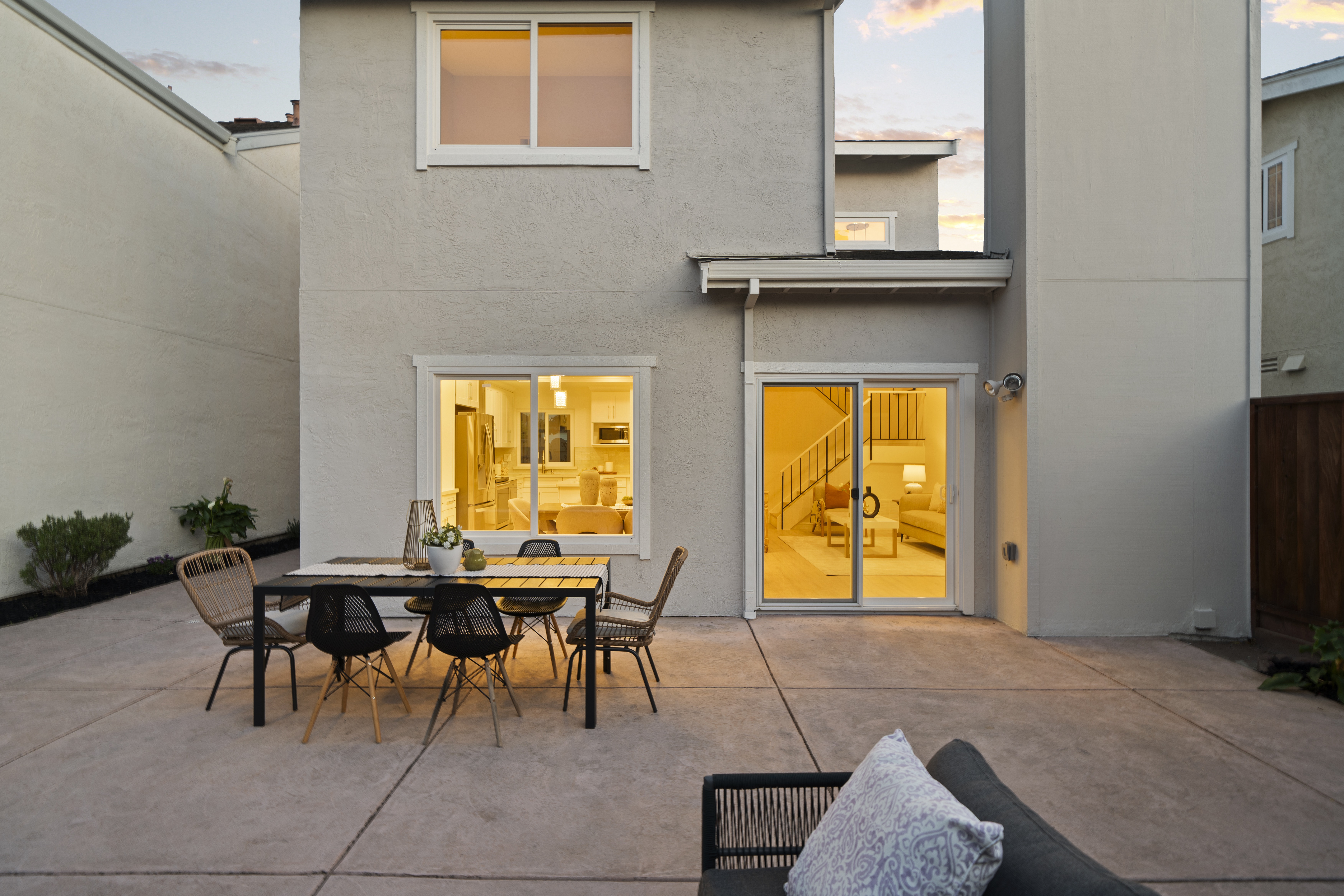  Designer-Appointed Forest Park Home with Seamless Indoor-Outdoor Living - 物件實景