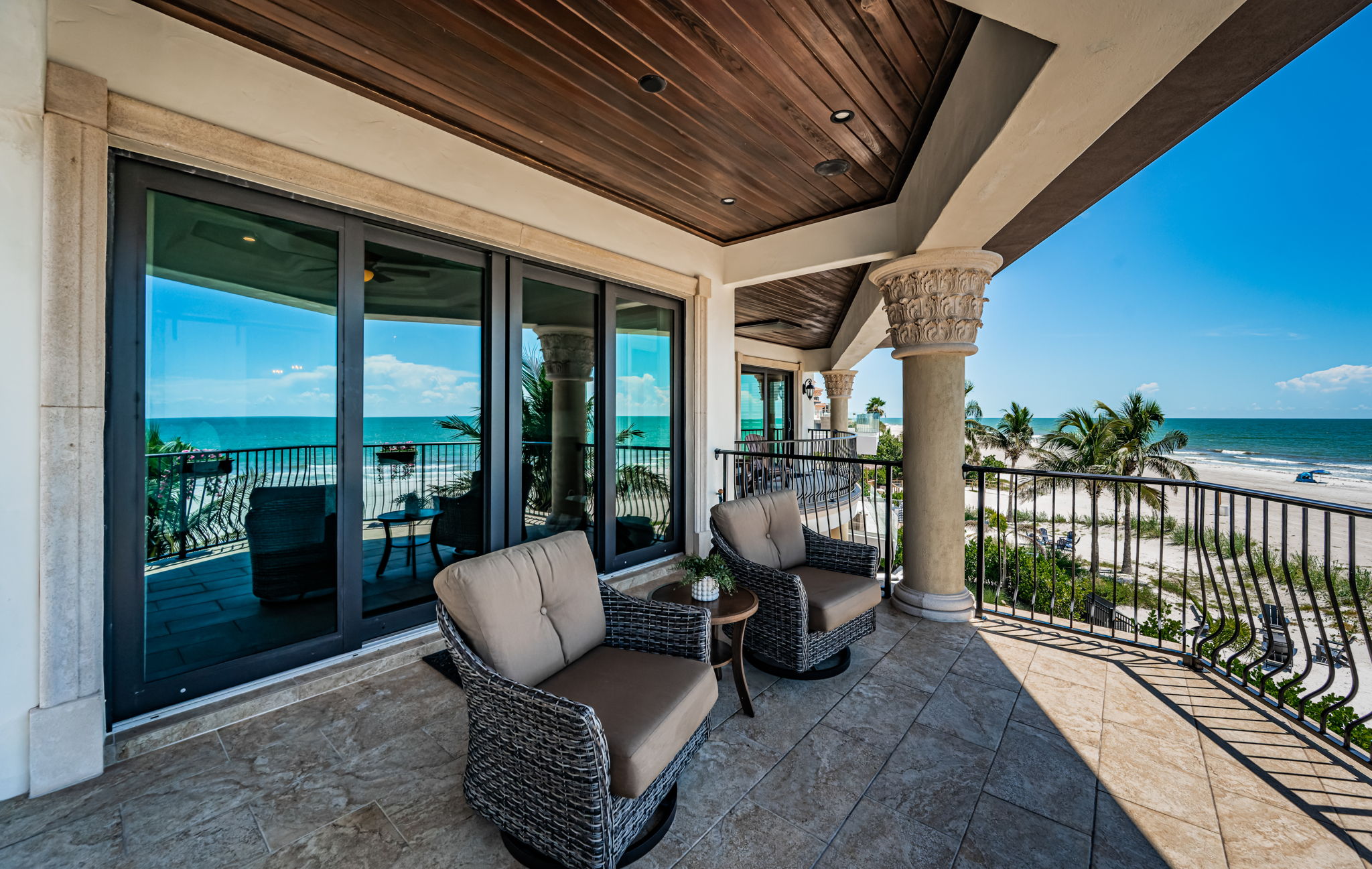 Redington Shores, Florida, 33708, United States, 5 Bedrooms Bedrooms, ,6 BathroomsBathrooms,Residential,For Sale,1921894