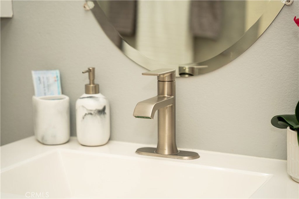 Indio, California, 92203, United States, 5 Bedrooms Bedrooms, ,3 BathroomsBathrooms,Residential,For Sale,1989302