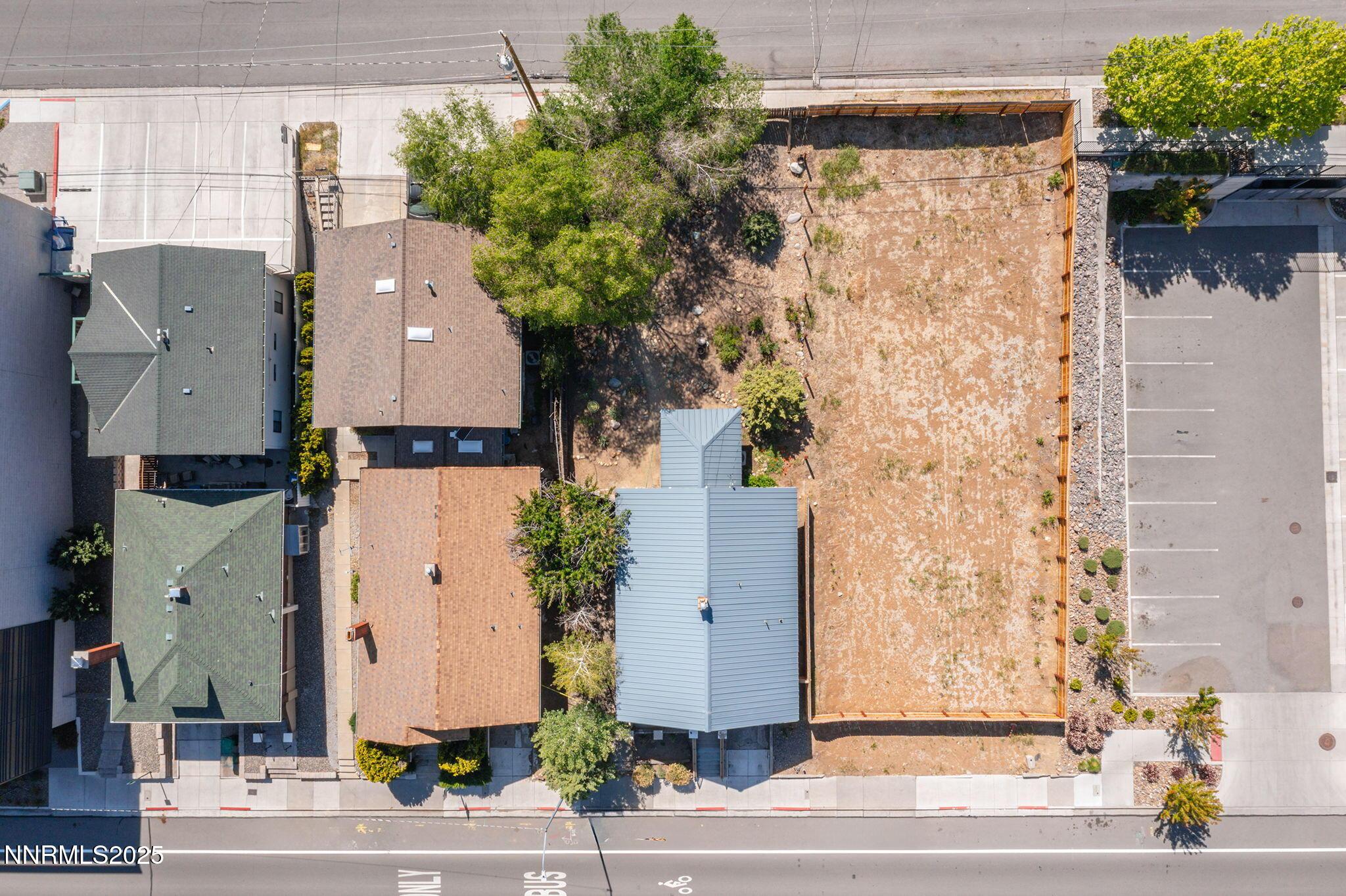 Reno, Nevada, 89503, United States, 5 Bedrooms Bedrooms, ,2 BathroomsBathrooms,Residential,For Sale,1837195