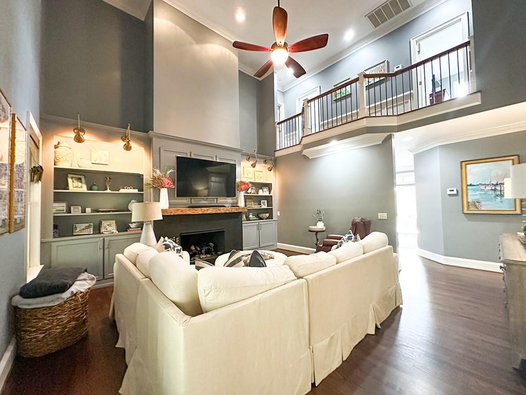 DALTON, Georgia, 30720, United States, 5 Bedrooms Bedrooms, ,5 BathroomsBathrooms,Residential,For Sale,1939642