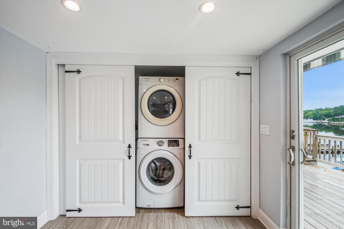 Glen Burnie, Maryland, 21060, United States, 2 Bedrooms Bedrooms, ,4 BathroomsBathrooms,Residential,For Sale,1867358