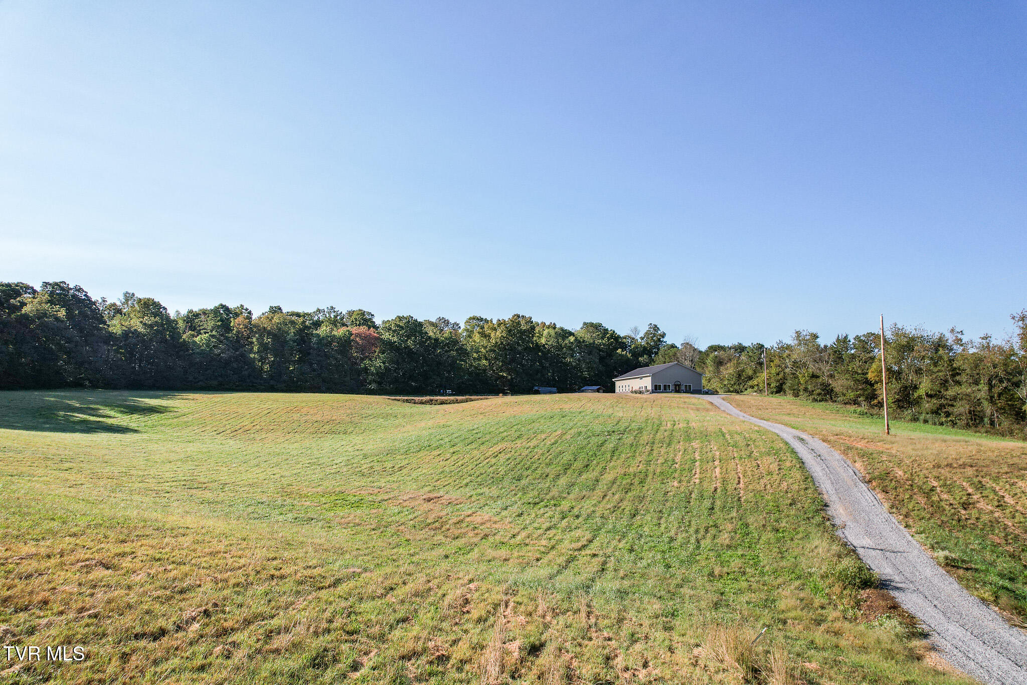 Mosheim, Tennessee, 37818, United States, 2 Bedrooms Bedrooms, ,2 BathroomsBathrooms,Residential,For Sale,1923482