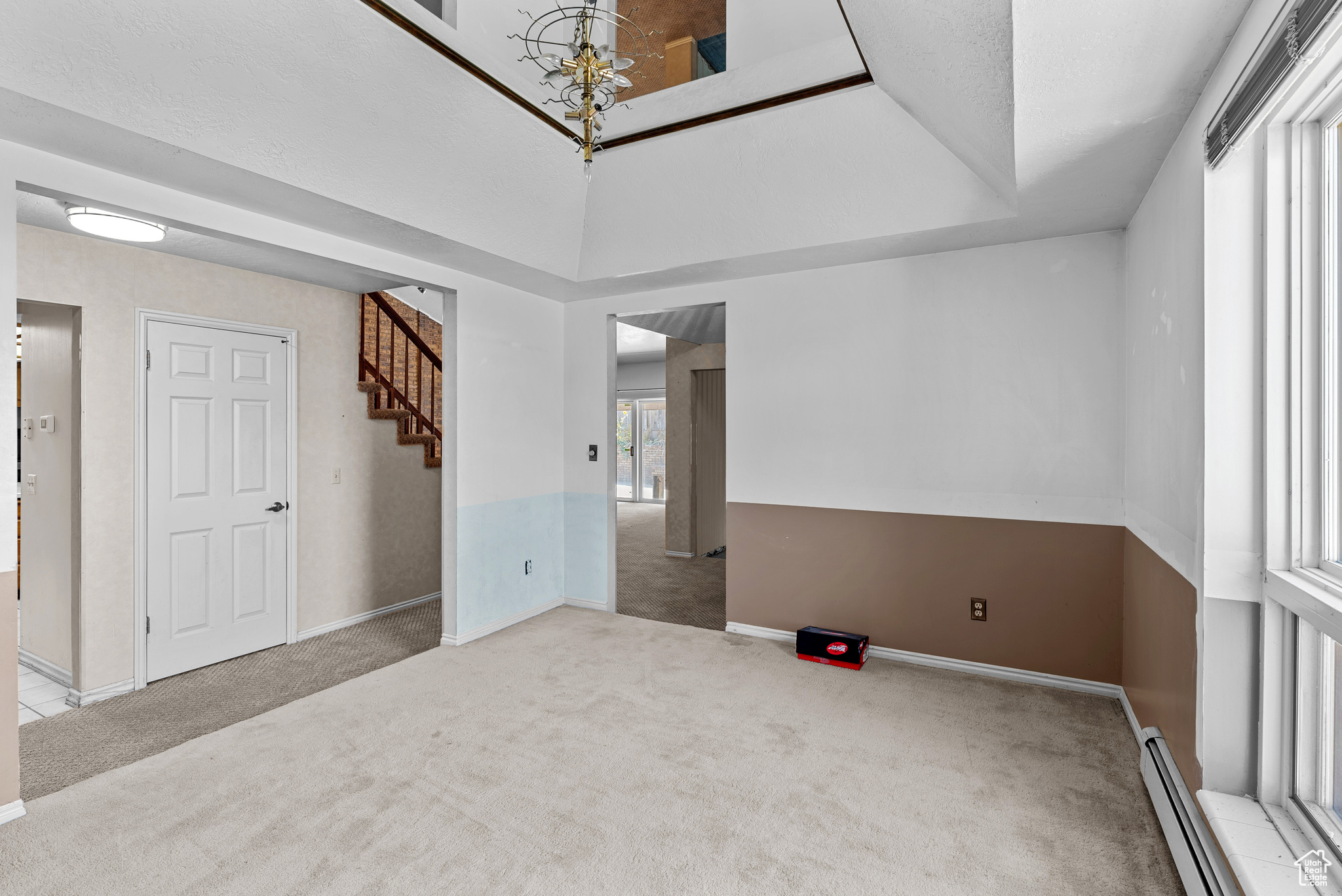 North Salt Lake, Utah, 84054, United States, 3 Bedrooms Bedrooms, ,3 BathroomsBathrooms,Residential,For Sale,1940946