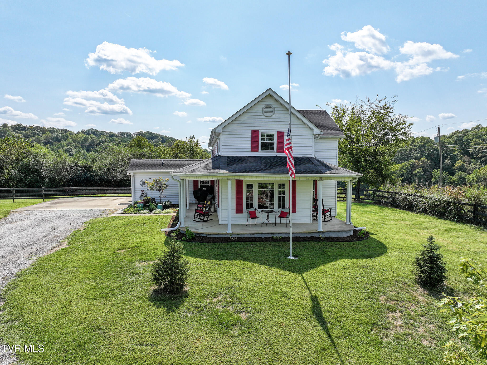 Greeneville, Tennessee, 37745, United States, 3 Bedrooms Bedrooms, ,3 BathroomsBathrooms,Residential,For Sale,2039547