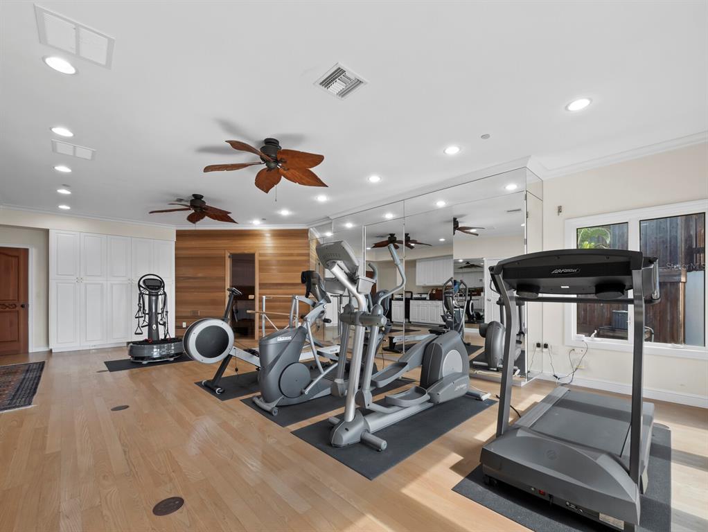 Longboat Key, Florida, 34228, United States, 8 Bedrooms Bedrooms, ,10 BathroomsBathrooms,Residential,For Sale,1997316