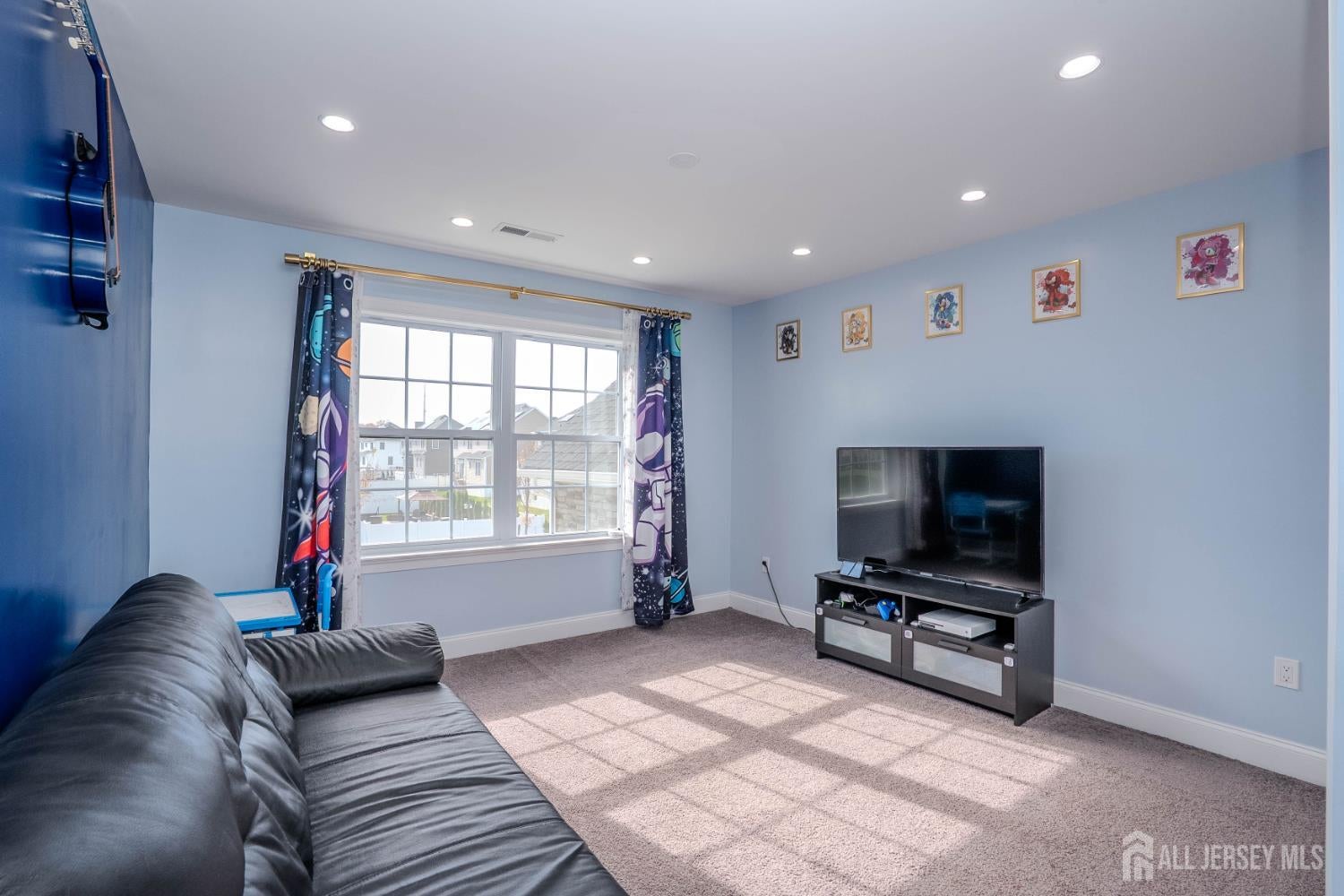 Monroe, New Jersey, 08831, United States, 5 Bedrooms Bedrooms, ,4 BathroomsBathrooms,Residential,For Sale,1987406