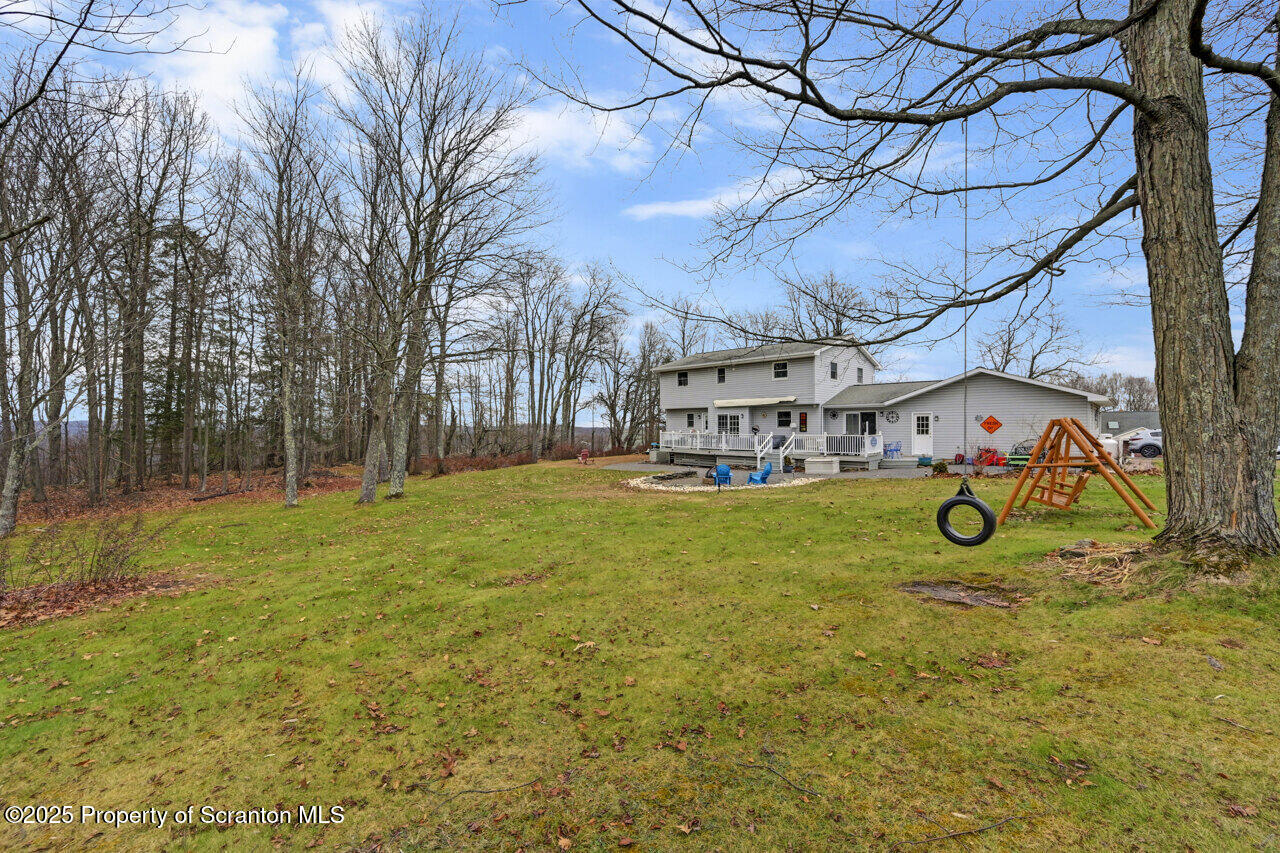 Moscow, Pennsylvania, 18444, United States, 4 Bedrooms Bedrooms, ,3 BathroomsBathrooms,Residential,For Sale,1999733