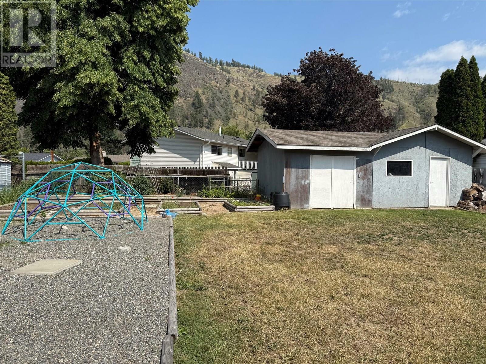 KAMLOOPS, British Columbia, V2H 1L4, CA, 4 Bedrooms Bedrooms, ,2 BathroomsBathrooms,Residential,For Sale,1874935