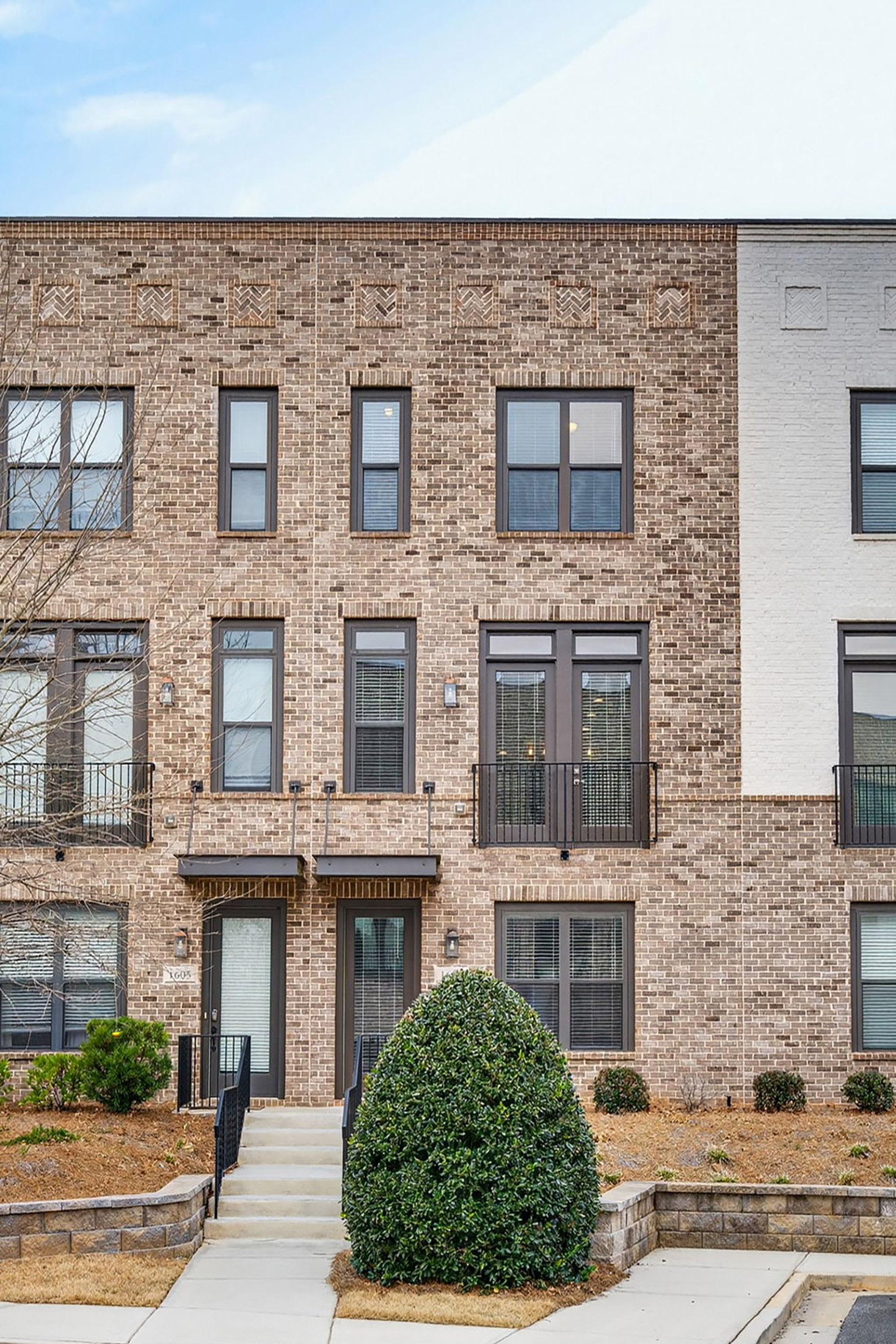  Stunning Three Bedroom Townhome in Convenient Boutique Community - 物件實景