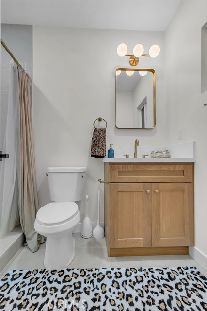 Long Beach, California, 90805, United States, 3 Bedrooms Bedrooms, ,1 BathroomBathrooms,Residential,For Sale,2007827