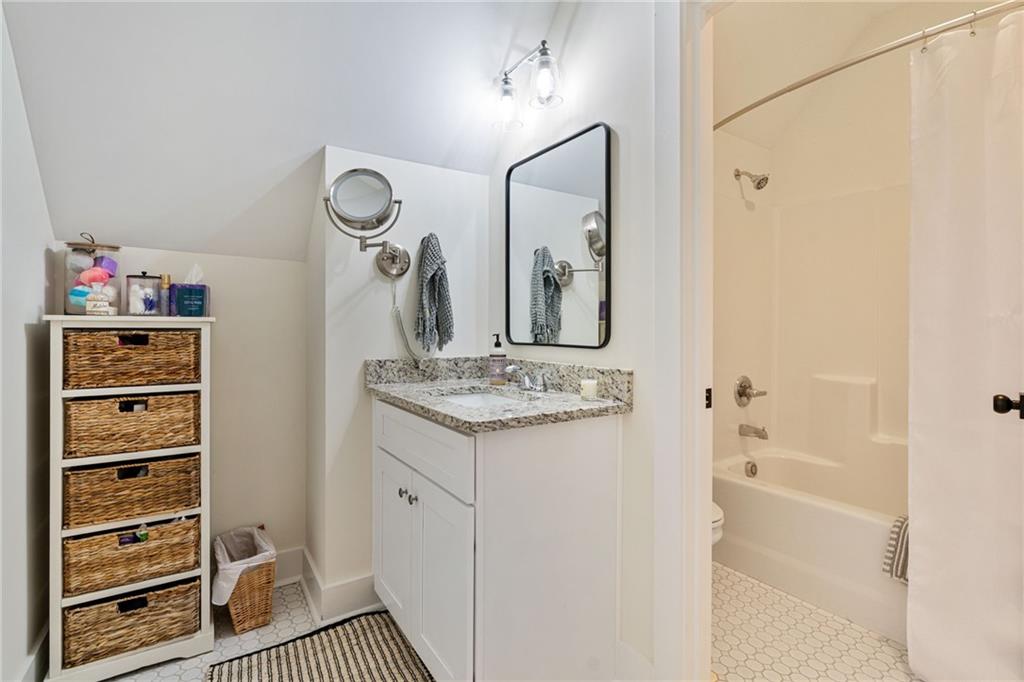 Cleveland, Georgia, 30528, United States, 3 Bedrooms Bedrooms, ,3 BathroomsBathrooms,Residential,For Sale,1905575