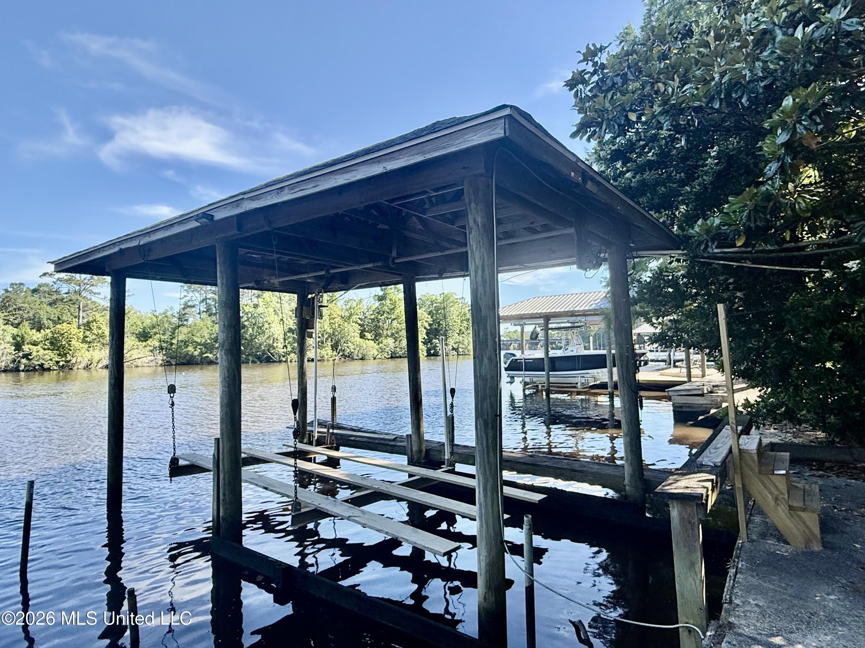 Biloxi, Mississippi, 39532, United States, 5 Bedrooms Bedrooms, ,5 BathroomsBathrooms,Residential,For Sale,2020619