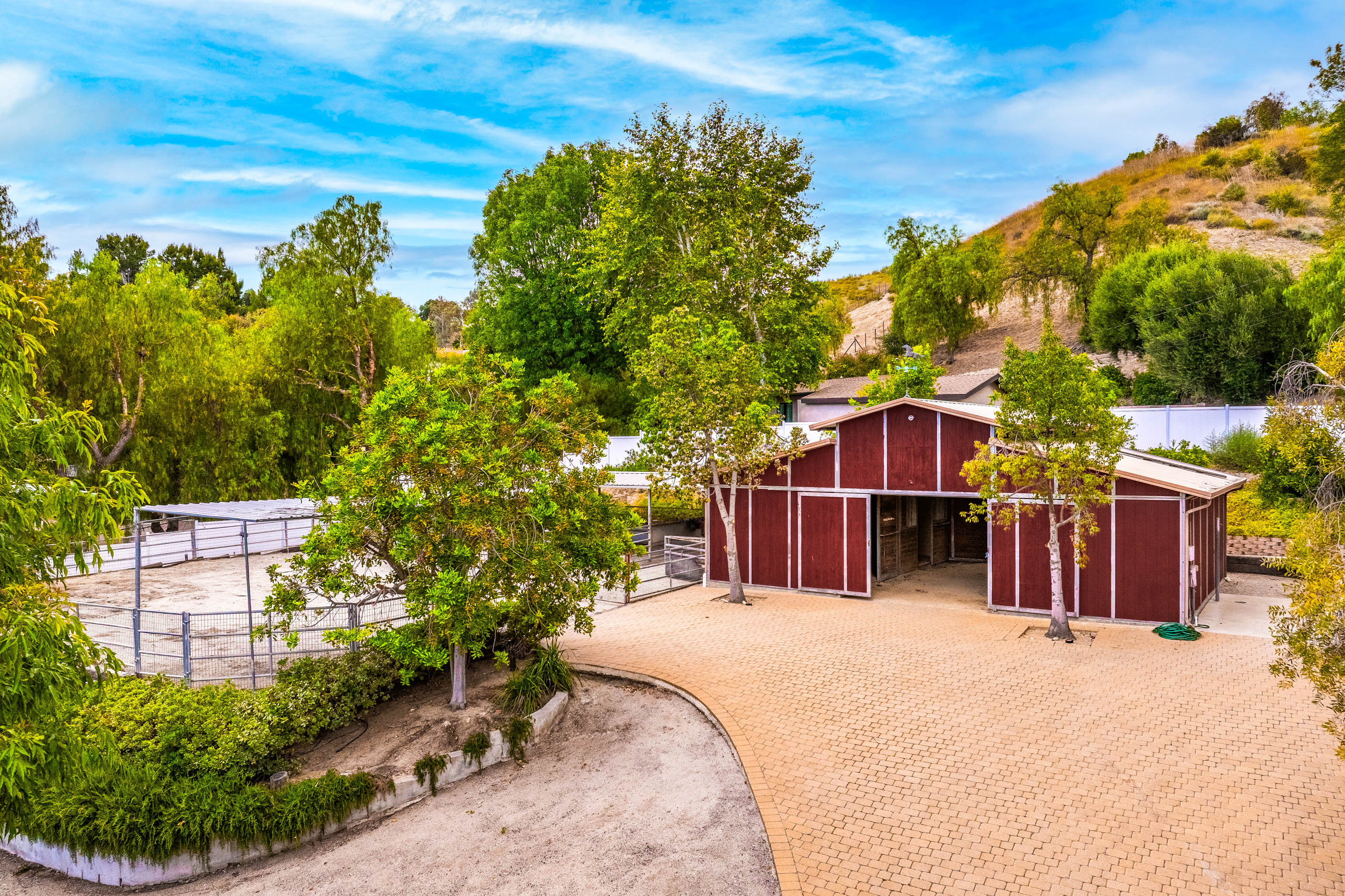  Ranch-Style Retreat in Rural Old Aguora - 物件實景