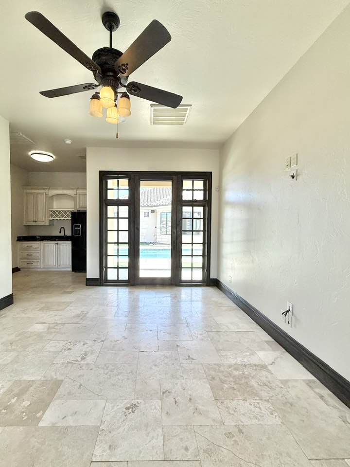 Carlsbad, New Mexico, 88220, United States, 4 Bedrooms Bedrooms, ,6 BathroomsBathrooms,Residential,For Sale,1974885