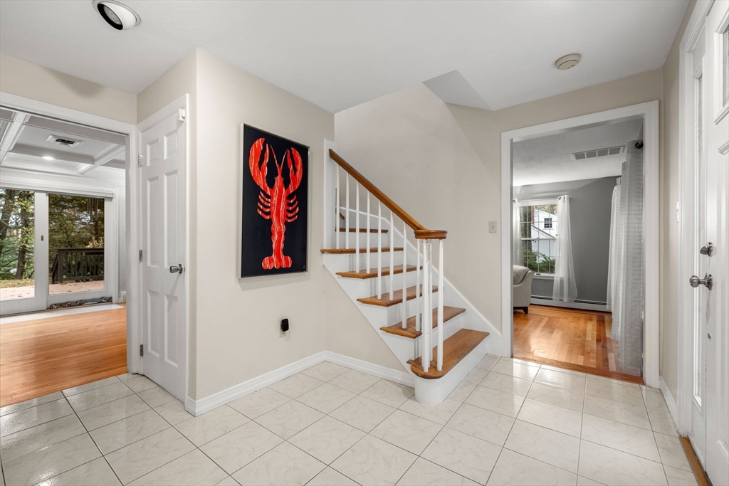 Andover, Massachusetts, 01810, United States, 4 Bedrooms Bedrooms, ,3 BathroomsBathrooms,Residential,For Sale,1987628