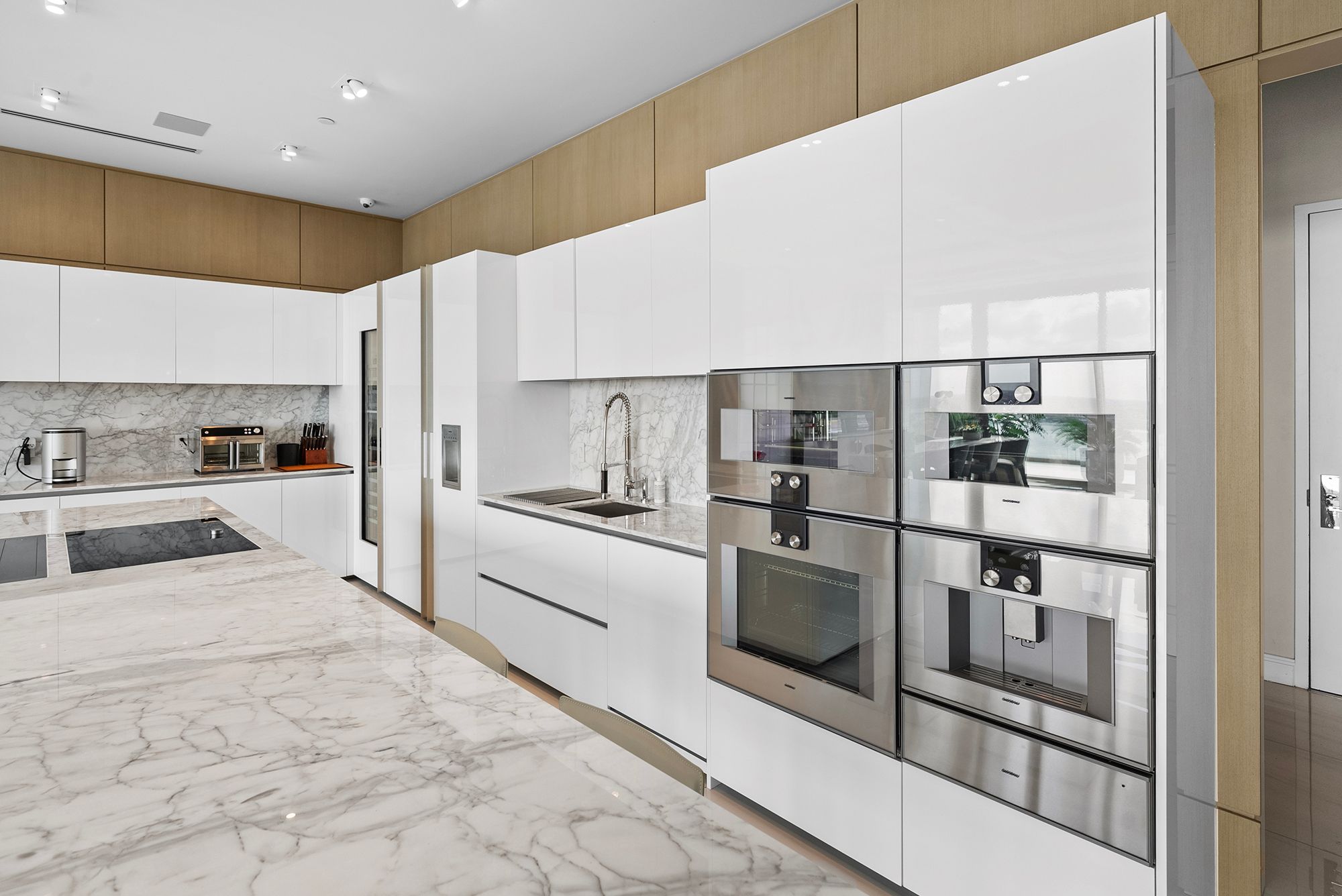  10201 Collins Ave, Bal Harbour, FL, 33154 - 物件實景