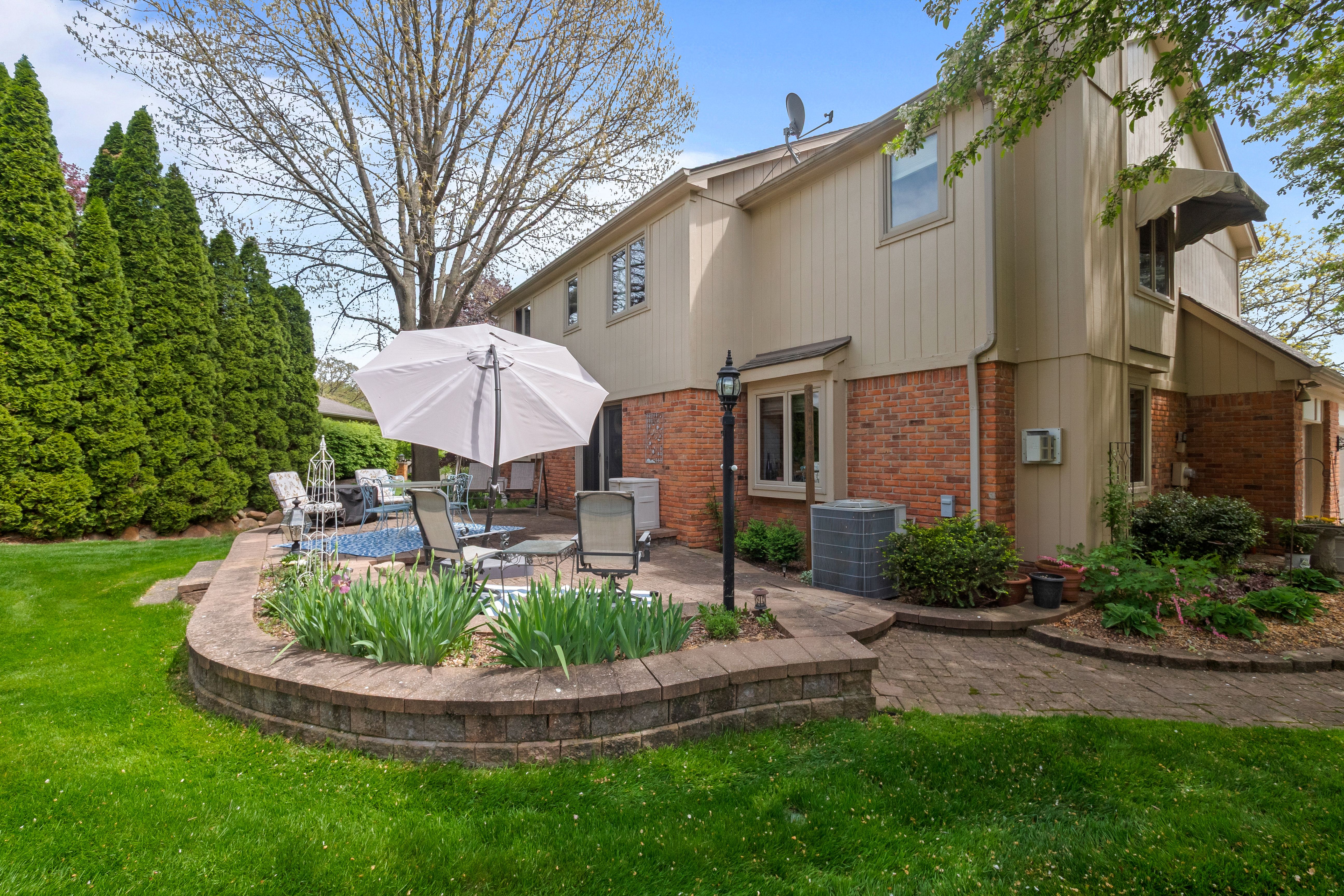 Washington, Michigan, 48094, United States, 3 Bedrooms Bedrooms, ,4 BathroomsBathrooms,Residential,For Sale,1805255
