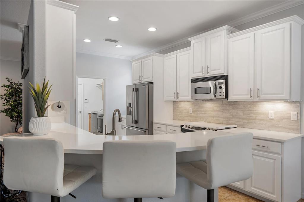 Bradenton, Florida, 34212, United States, 3 Bedrooms Bedrooms, ,2 BathroomsBathrooms,Residential,For Sale,1927218