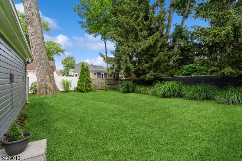 Rahway City, New Jersey, 07065, United States, 3 Bedrooms Bedrooms, ,2 BathroomsBathrooms,Residential,For Sale,1883212