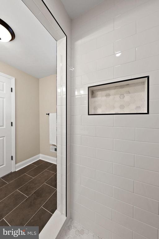 Cinnaminson, New Jersey, 08077, United States, 5 Bedrooms Bedrooms, ,4 BathroomsBathrooms,Residential,For Sale,2032212
