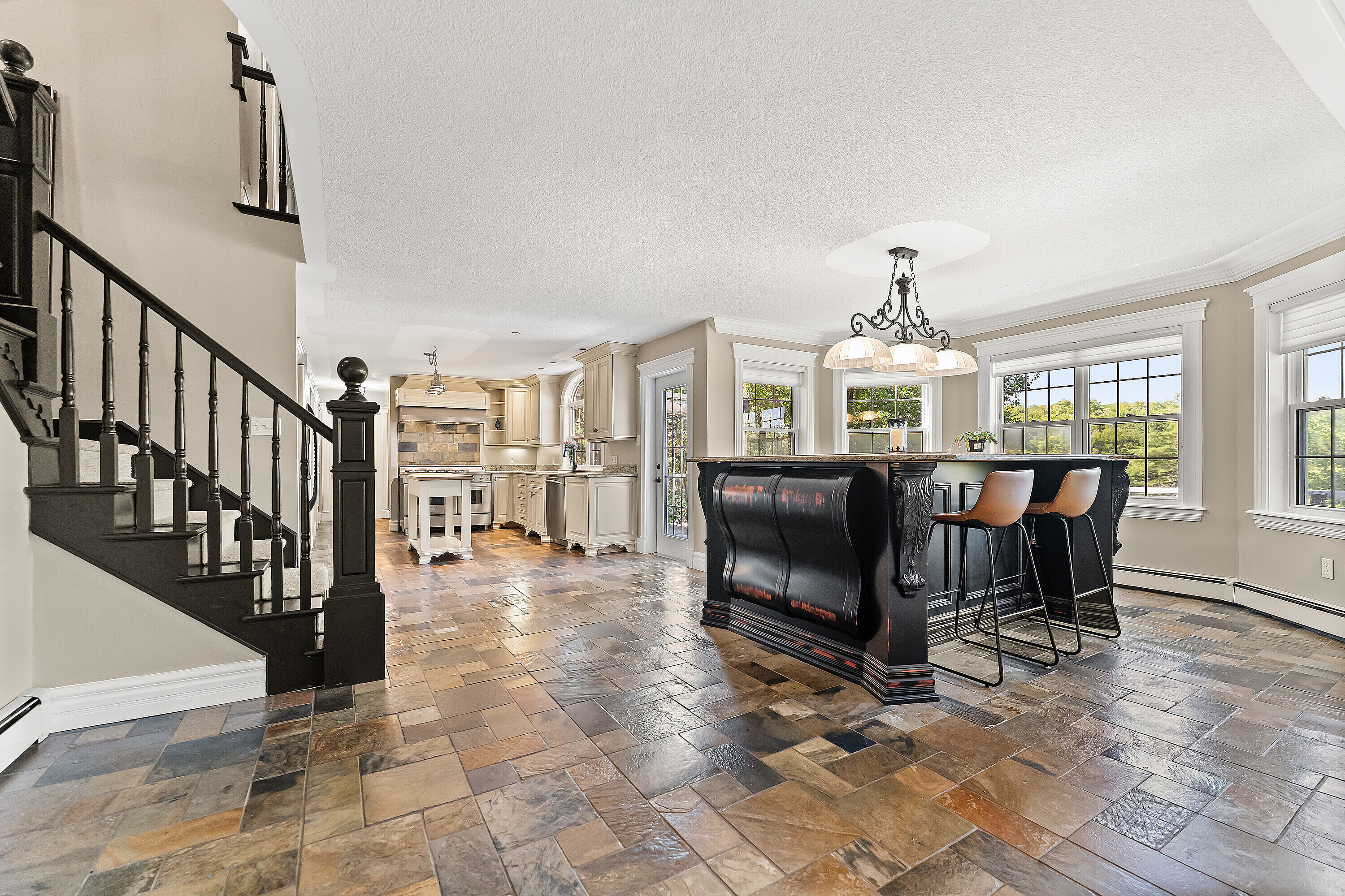  Resort-Style Family Home - 物件實景