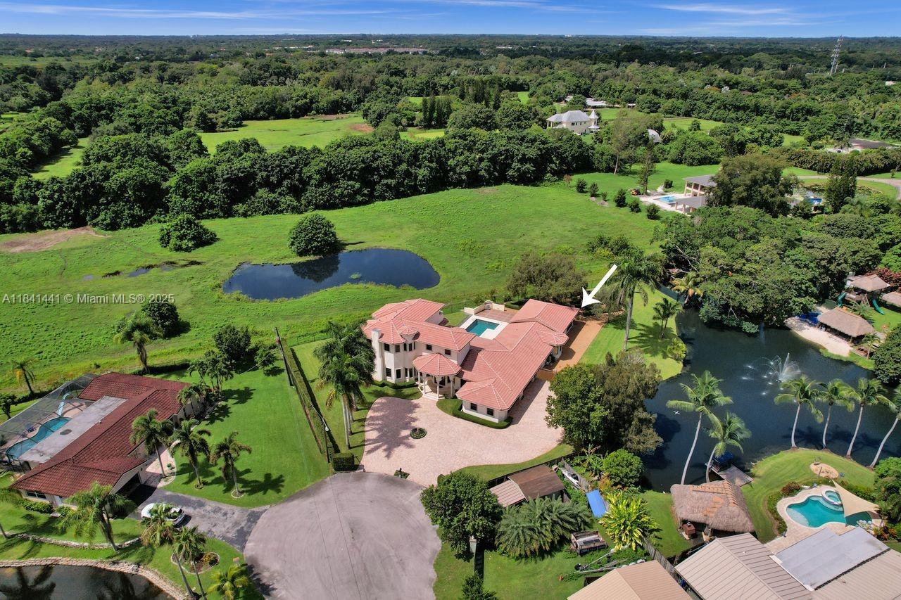 Davie, Florida, 33330, United States, 5 Bedrooms Bedrooms, ,5 BathroomsBathrooms,Residential,For Sale,1896833
