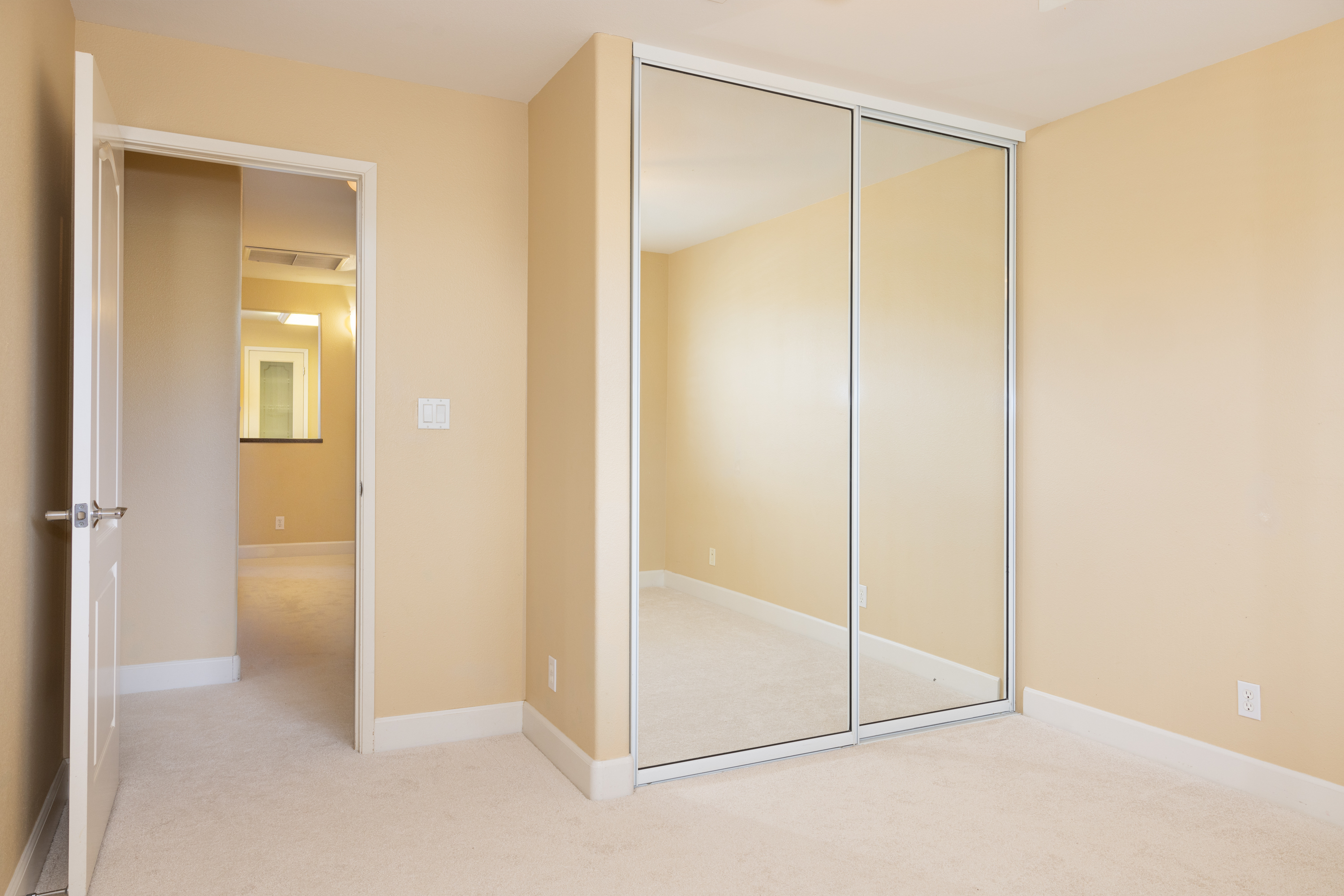 Kapolei, Hawaii, 96707, United States, 3 Bedrooms Bedrooms, ,2 BathroomsBathrooms,Residential,For Sale,2048941